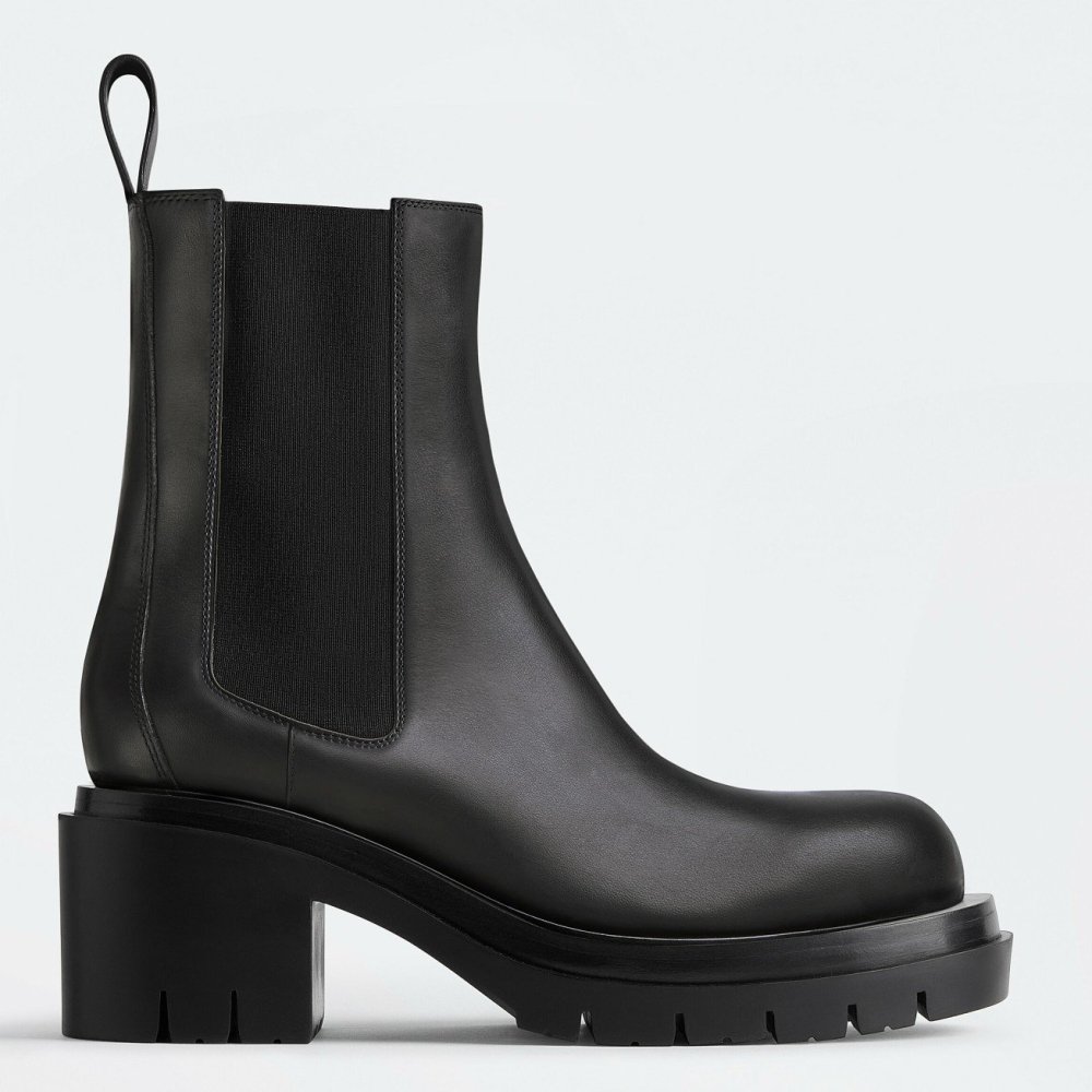 Cheap Reps Bottega Veneta Lug Chelsea Boots In Black Calfskin