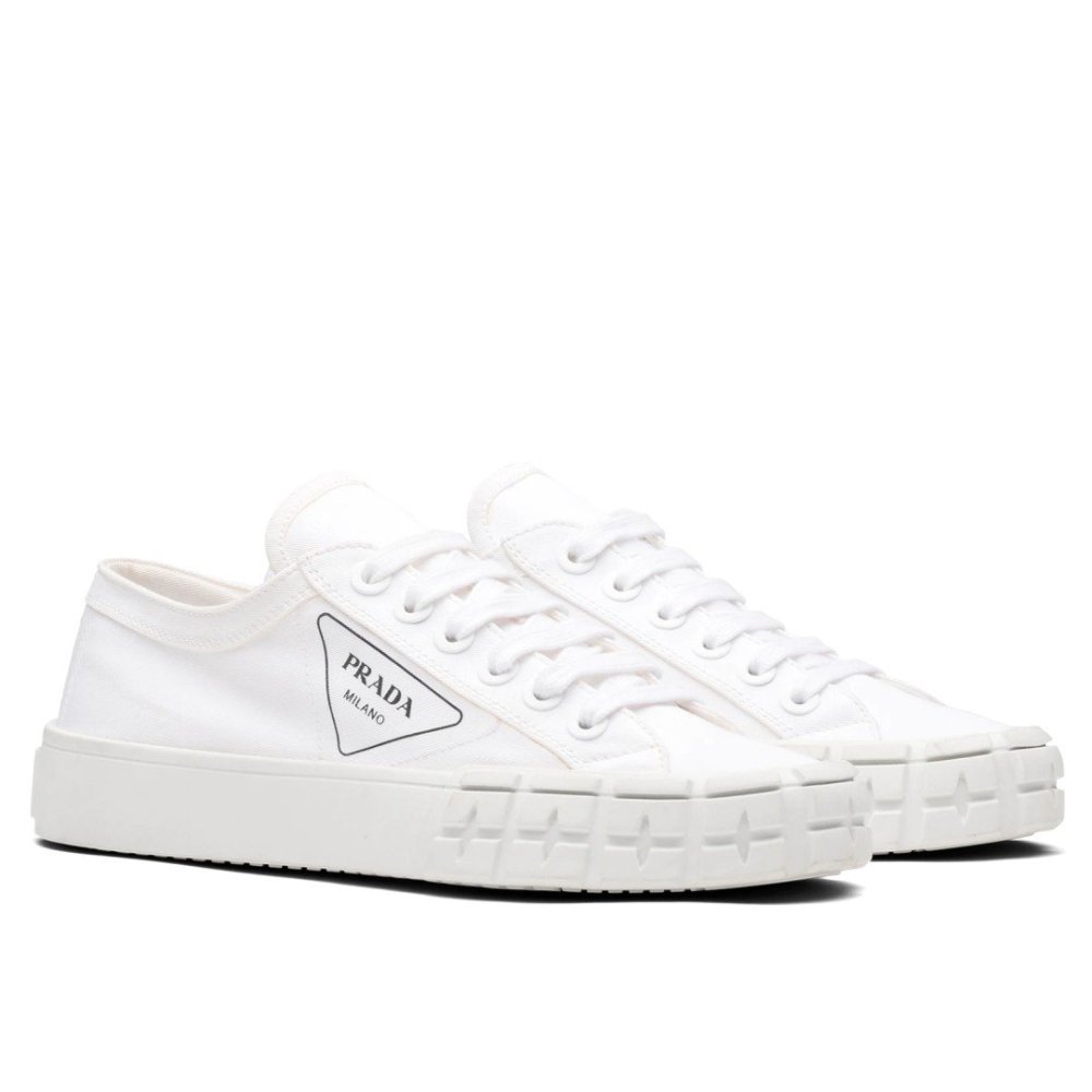 Cheap Reps Prada Womens Low-top Sneakers In White Gabardine Fabric