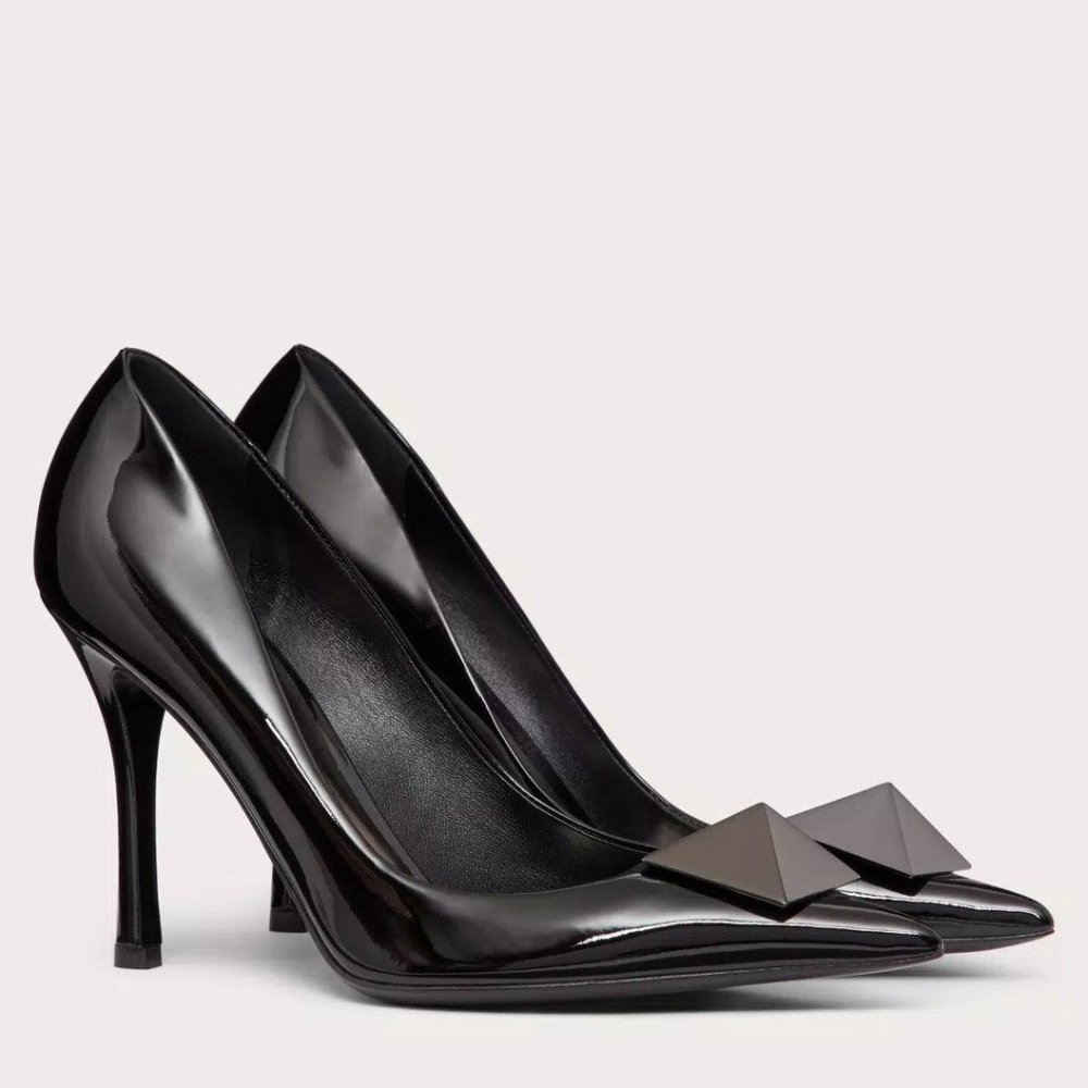 Cheap Reps Valentino One Stud Pumps 100mm In Black Patent Calfskin