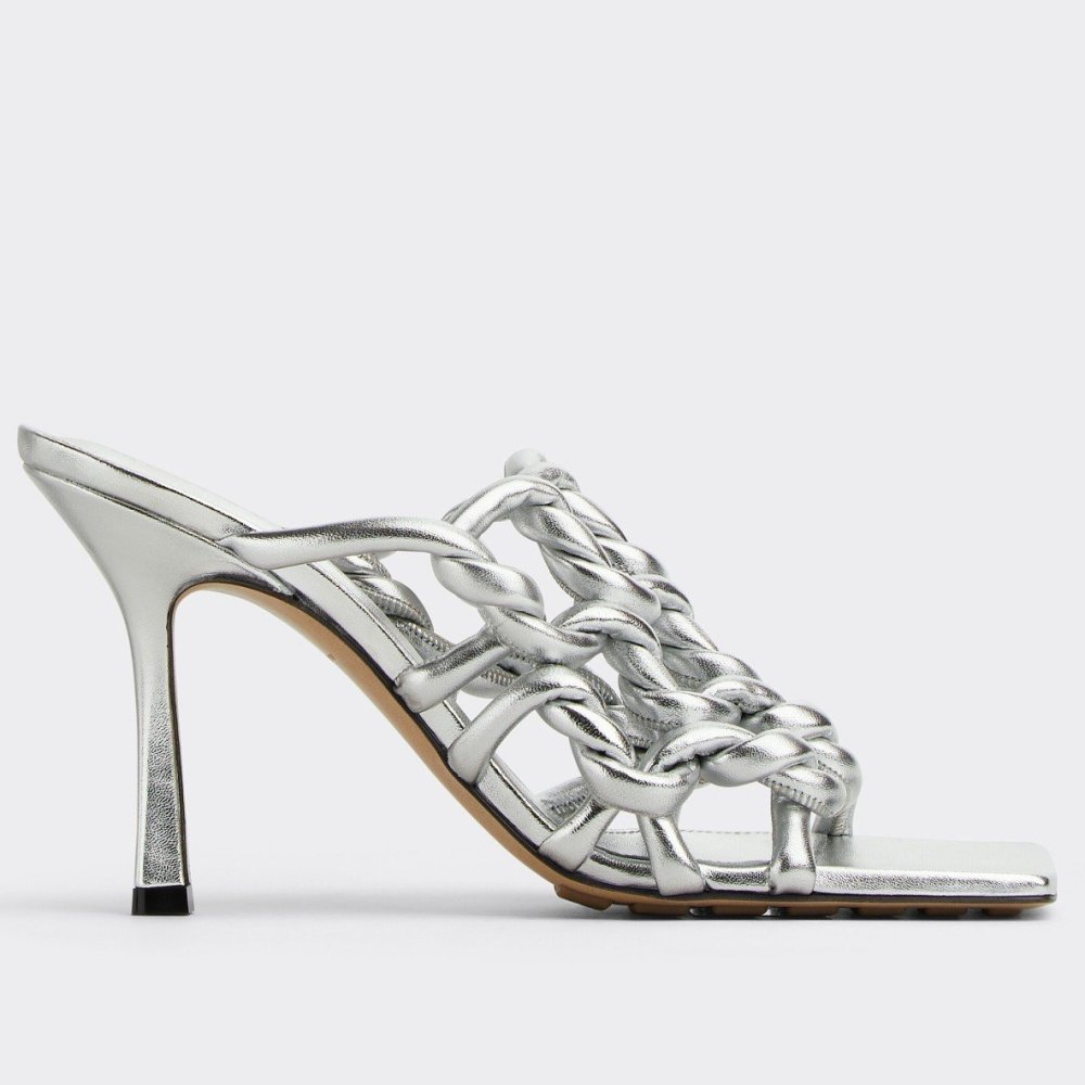 Cheap Reps Bottega Veneta Stretch Twist Sandals In Silver Metallic Lambskin