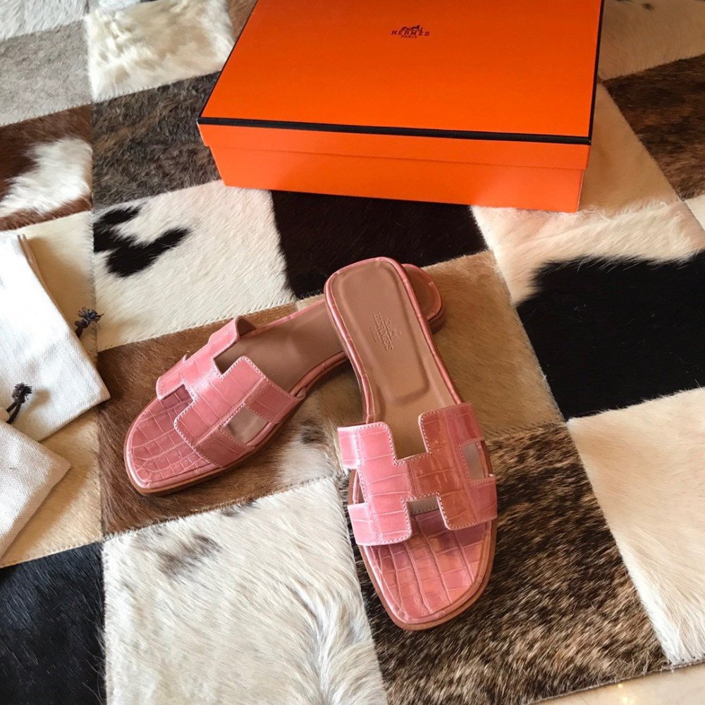 Cheap Reps Hermes Oran Slide Sandals In Pink Shiny Niloticus Crocodile Skin